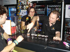 Bar 32